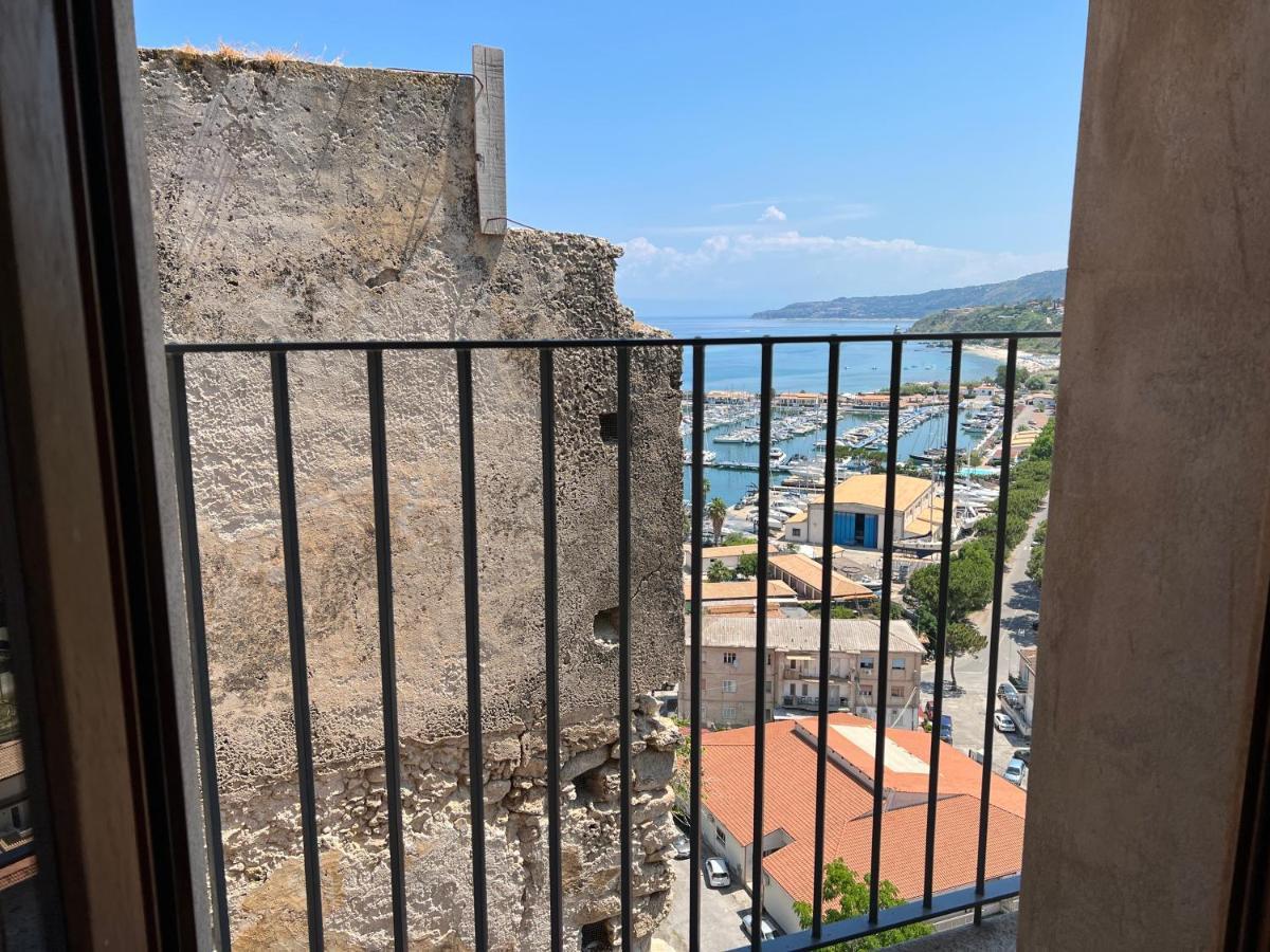 La Rupe Apartments Tropea Exterior photo