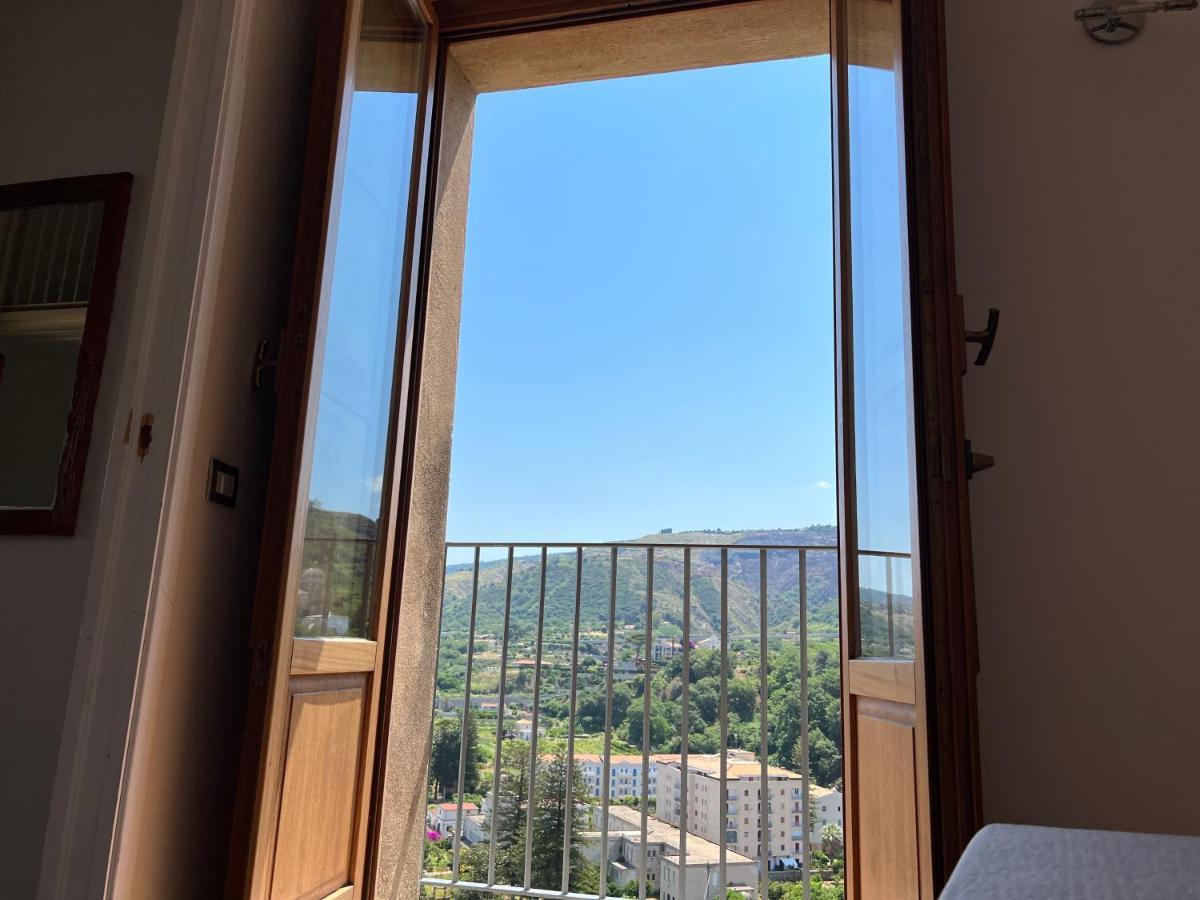 La Rupe Apartments Tropea Exterior photo